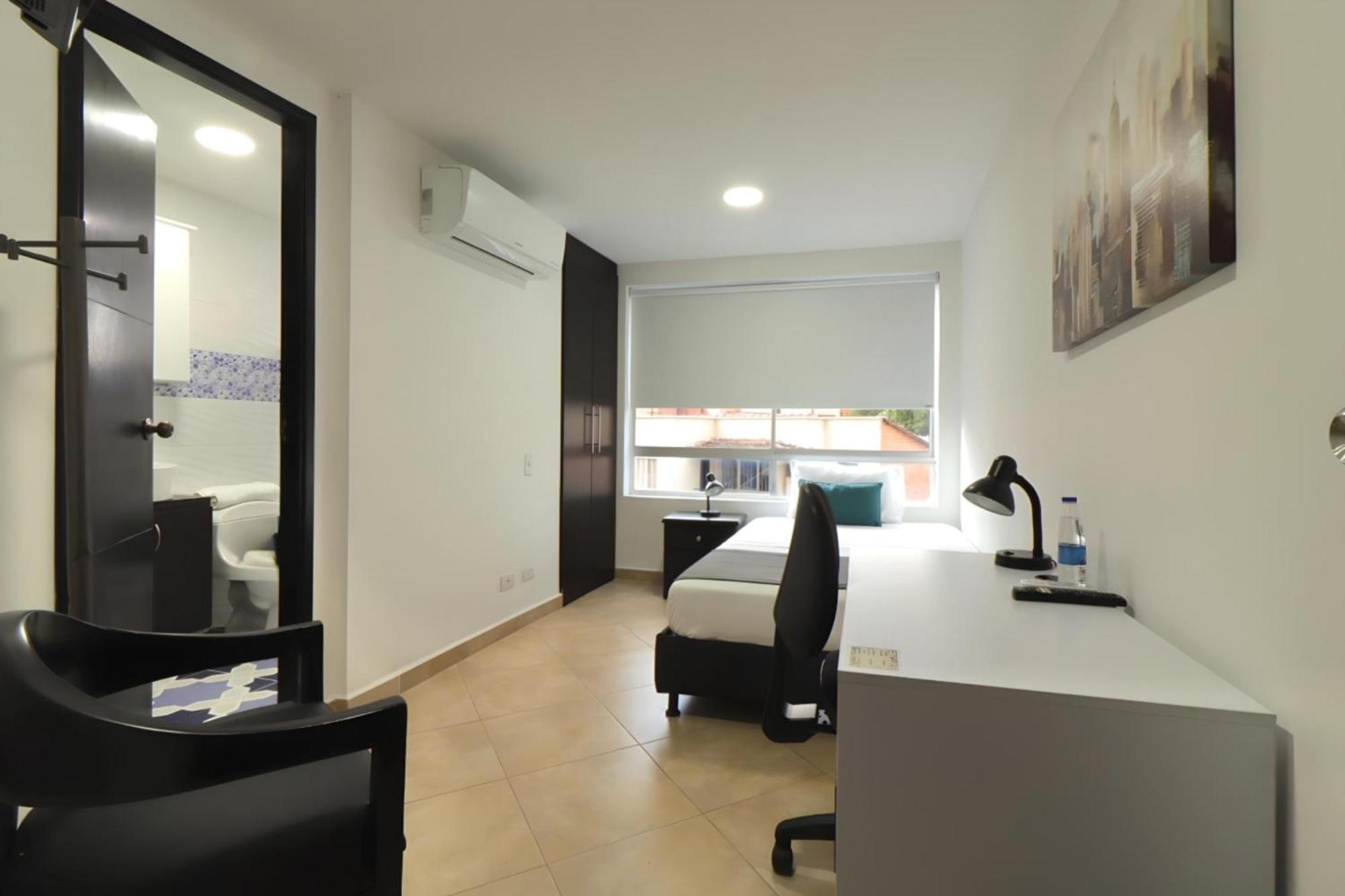 Hotel Ayenda Coliving La 78A Medellín Exterior foto